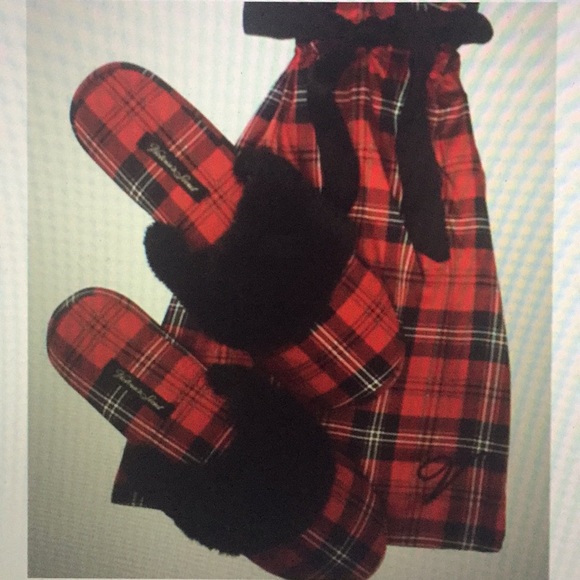 VICTORIA’S SECRET - SIGNATURE SATIN SLIPPER (NWT) - Picture 2 of 4